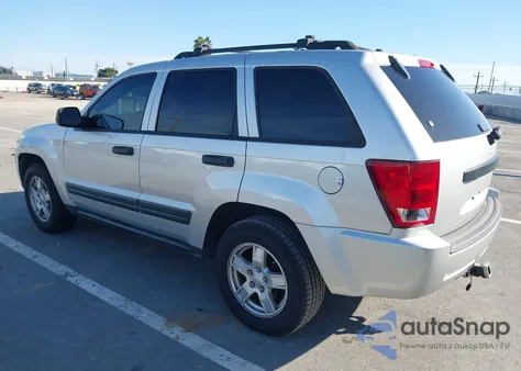 2005 Jeep Grand Cherokee Laredo z USA, uszkodzony, nr VIN 1J4GS48K55C681536
